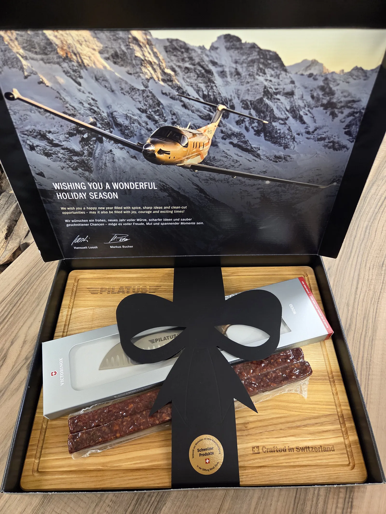 Pilatus Projekt — 3700 Schneidbretter aus Schweizer Esche.